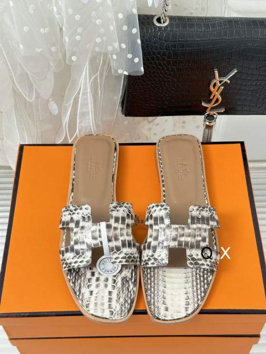 Picture of Hermes Slippers _SKUHermessz35-405CJX07011736